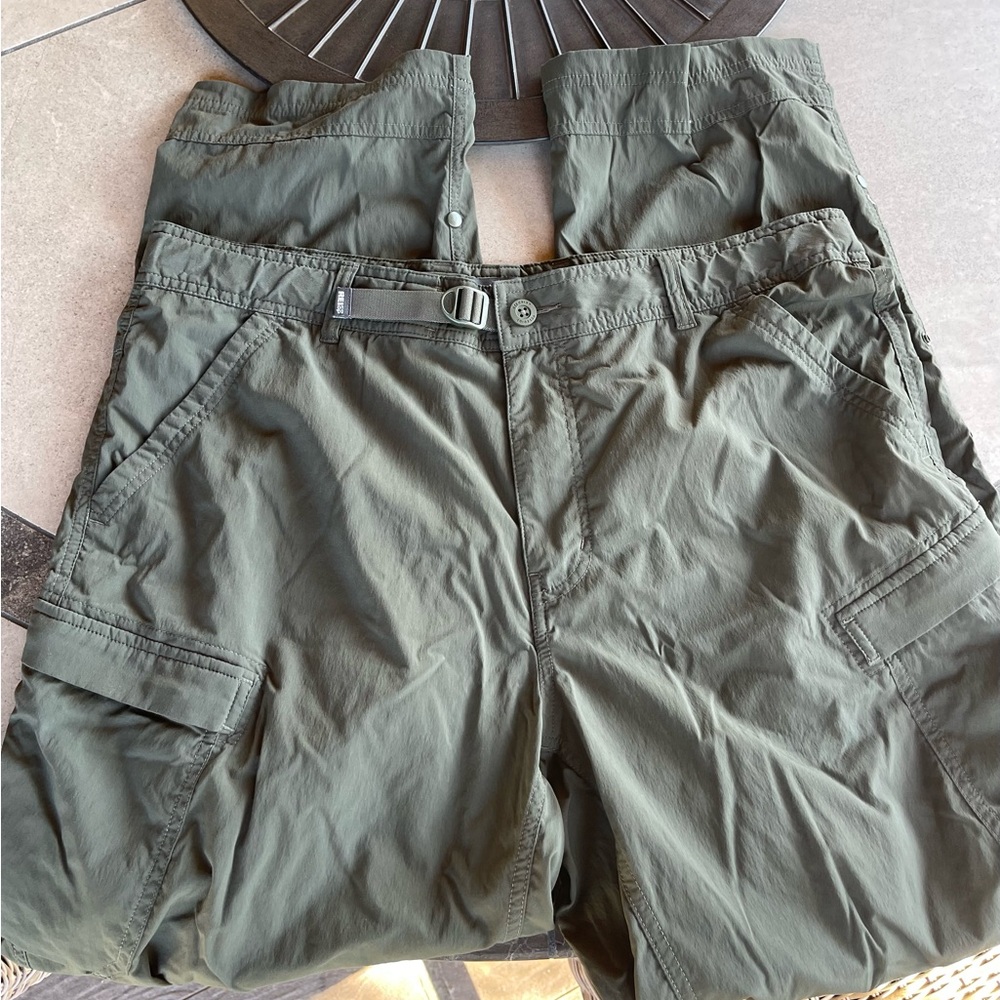 REI Relaxed Roll-Up Green Cargo Hiking Pants With Snaps